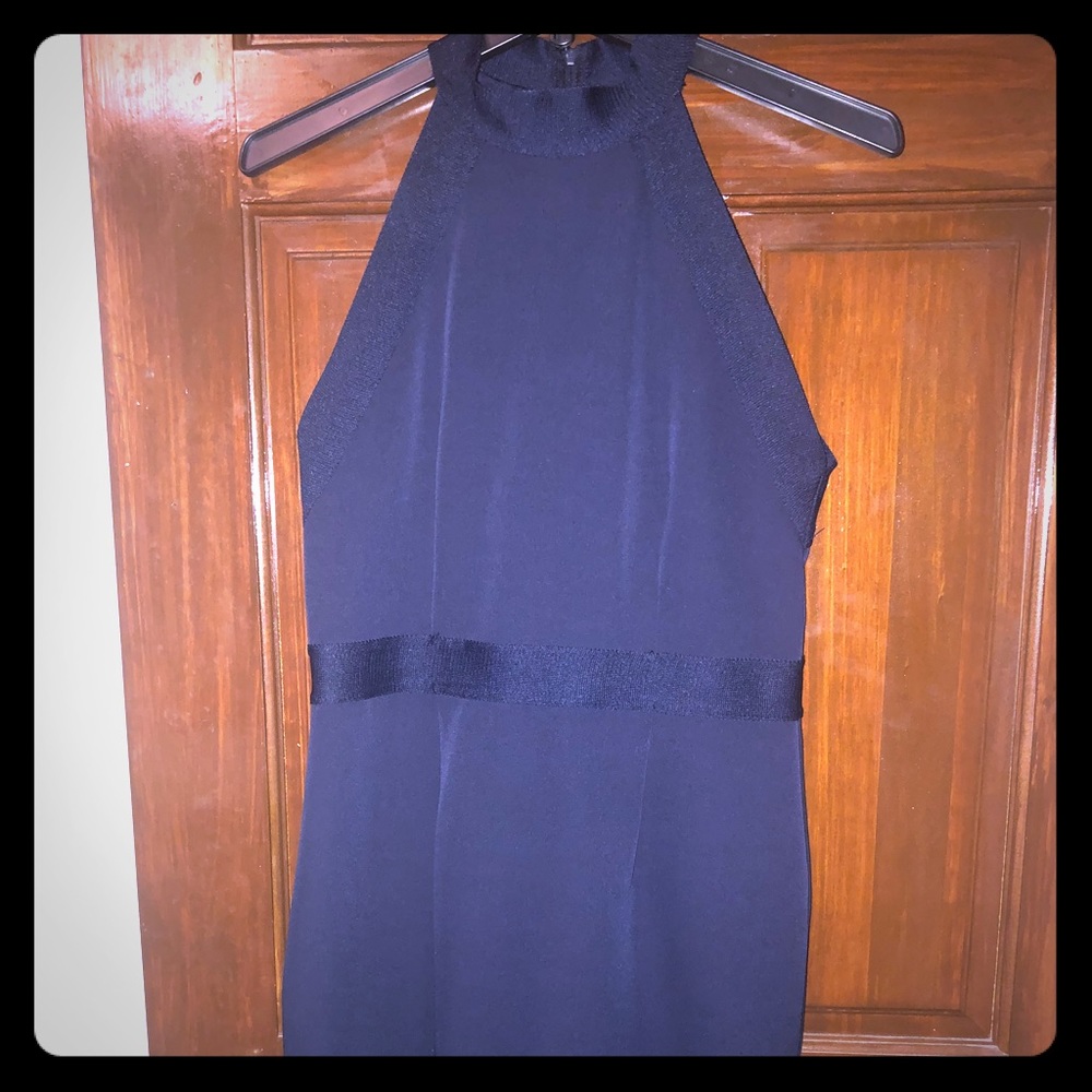 Brand new. Never worn HM BEAUTIFUL DRESS!!!